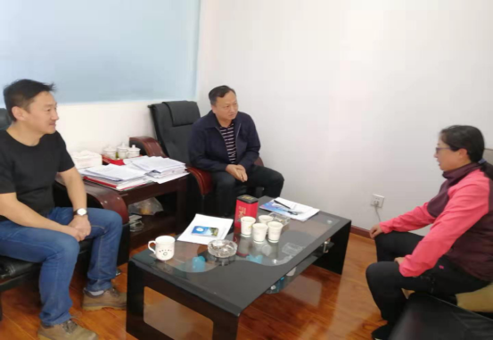 与祥云财富工业园区管委会主任赵武座谈.png